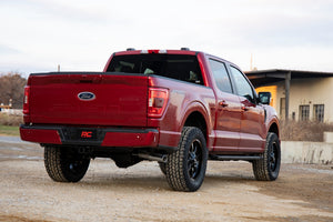 Rough Country 2 Inch Lift Kit | Ford F-150 2WD/4WD (2021-2026) - Kit 57130