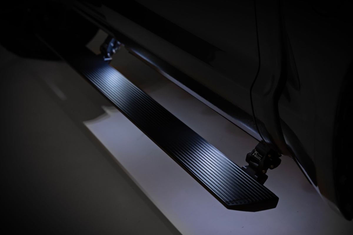 Rough Country Power Running Boards | Chevy/GMC 1500/2500HD/3500HD (19-26)