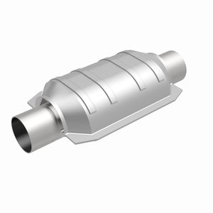 MagnaFlow Universal Catalytic Converter 2.25 inch PC2 Rear