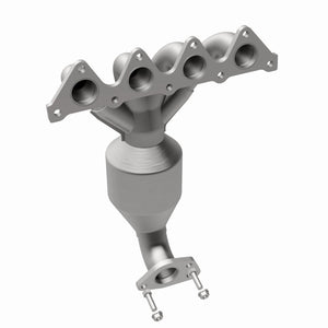 MagnaFlow Direct Fit Catalytic Converter 10-11 Hyundai Accent 1.6L