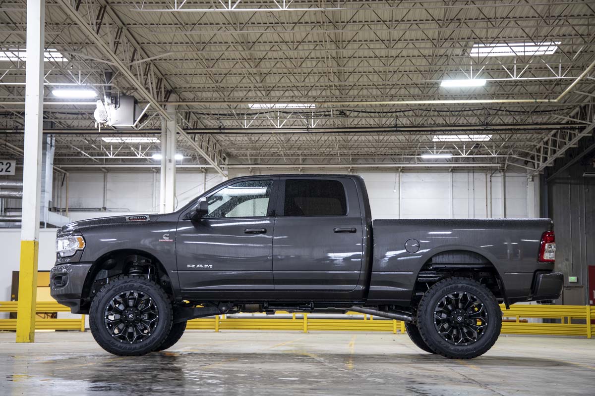 Rough Country 5 Inch Lift Kit | Ram 2500 4WD (2019-2024)