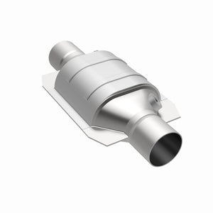 MagnaFlow Universal Catalytic Converter 2.25 W/Dual O2 Boss