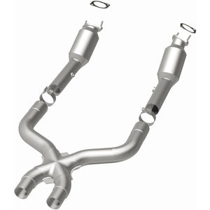 MagnaFlow Direct Fit Catalytic Converter California Grade 2011 Ford Mustang 5.0L