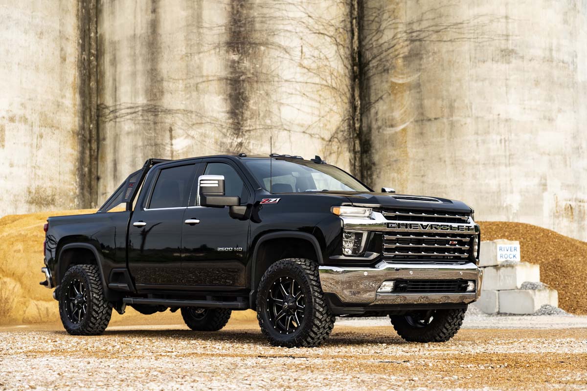 Rough Country 1.5-2 Inch Leveling Kit | Chevy/GMC 2500HD/3500HD 2WD/4WD (20-26)
