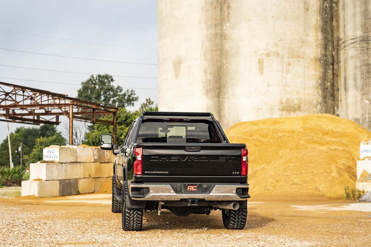 Rough Country 1.5-2 Inch Leveling Kit | Chevy/GMC 2500HD/3500HD 2WD/4WD (20-26)