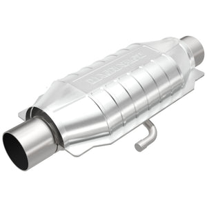 MagnaFlow Universal Catalytic Converter 2.5in ID Inlet/Outlet Center/Center Oval Rear