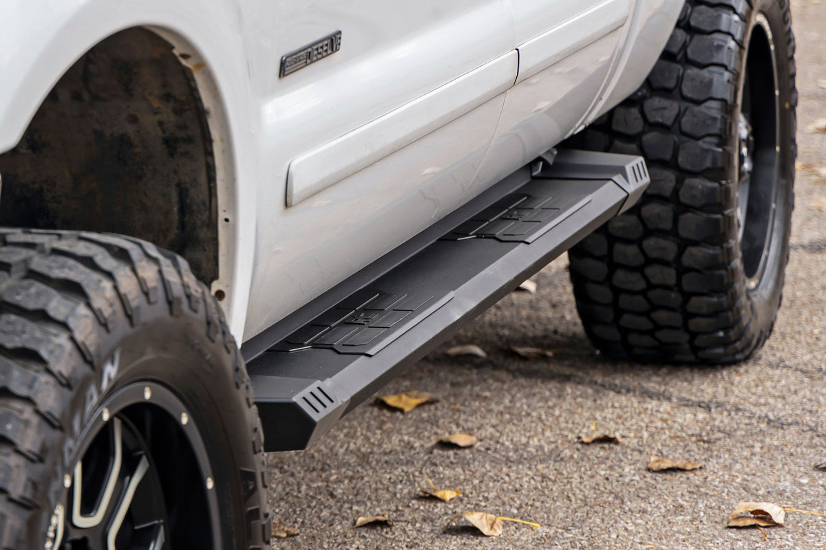 Rough Country HD2 Aluminum Running Boards Super Crew Cab | Ford F-250/F-350 Super Duty (99-16)