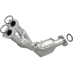 MagnaFlow Direct Fit Catalytic Converter 01-04 Toyota Tacoma 2.7L fr