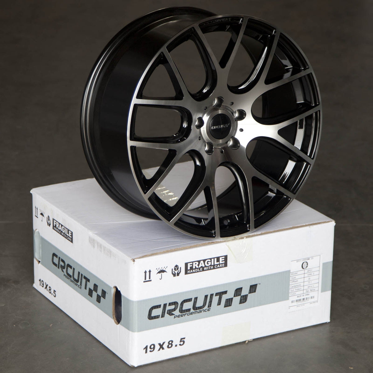 Circuit Performance CP31 Gloss Black/Machined 5x114.3 | 19x8.5 | +35mm / 6.13