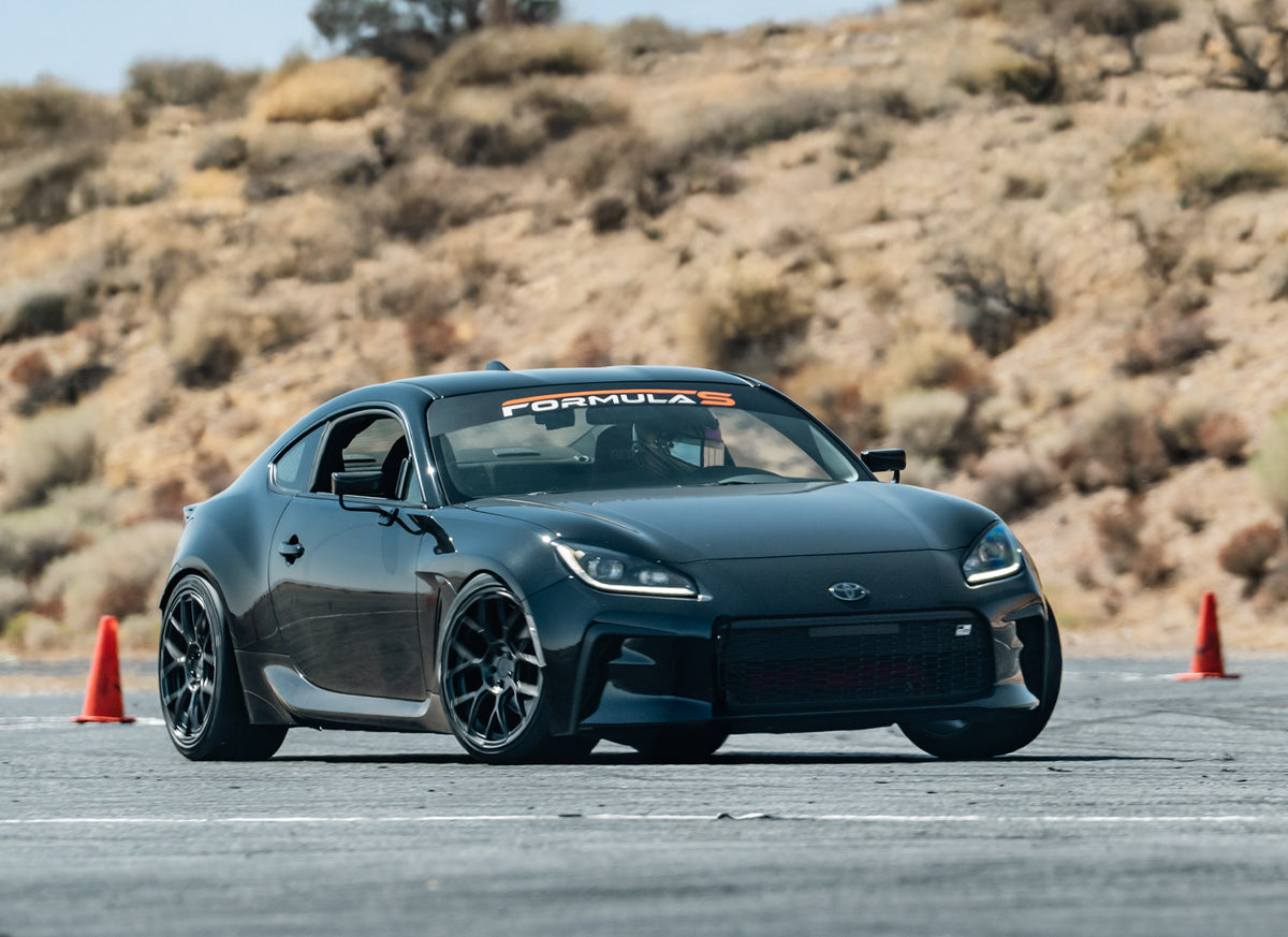 Falken Azenis RT660+ 235/45ZR17