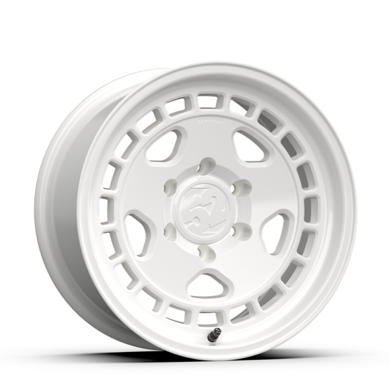 fifteen52 Turbomac HD Classic 17x8.5 / 5x150 BP / 0ET / 110.3mm CB / 4.75in BS / Classic White Wheel
