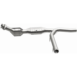 MagnaFlow Direct Fit Catalytic Converter Ford 02-04 F-150 4.2L