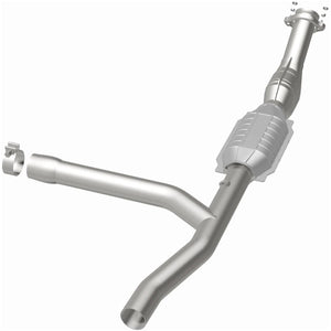 MagnaFlow Direct Fit Catalytic Converter 97-98 Ford Trucks 4.2L