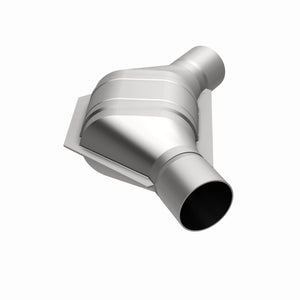 MagnaFlow Universal Catalytic Converter 2.50inch Angled In/Out FED