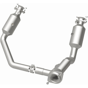 MagnaFlow 19-24 Ram 1500 5.7L OEM Grade Federal/EPA Compliant Direct-Fit Catalytic Converter