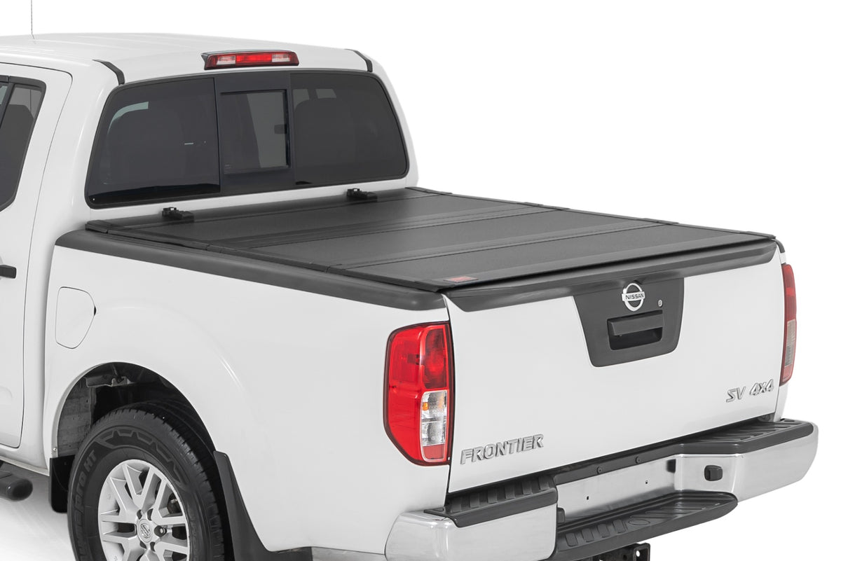 Rough Country Hard Tri-Fold Flip Up Bed Cover 5' Bed | Nissan Frontier 2WD/4WD (05-21)