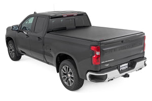 Rough Country Soft Roll Up Bed Cover | Chevy/GMC Sierra 1500 (19-26)/Silverado 1500 (19-26)