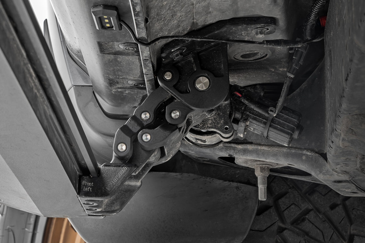 Rough Country Power Running Boards Dual Electric Motor | Toyota 4Runner 2WD/4WD (10-24)