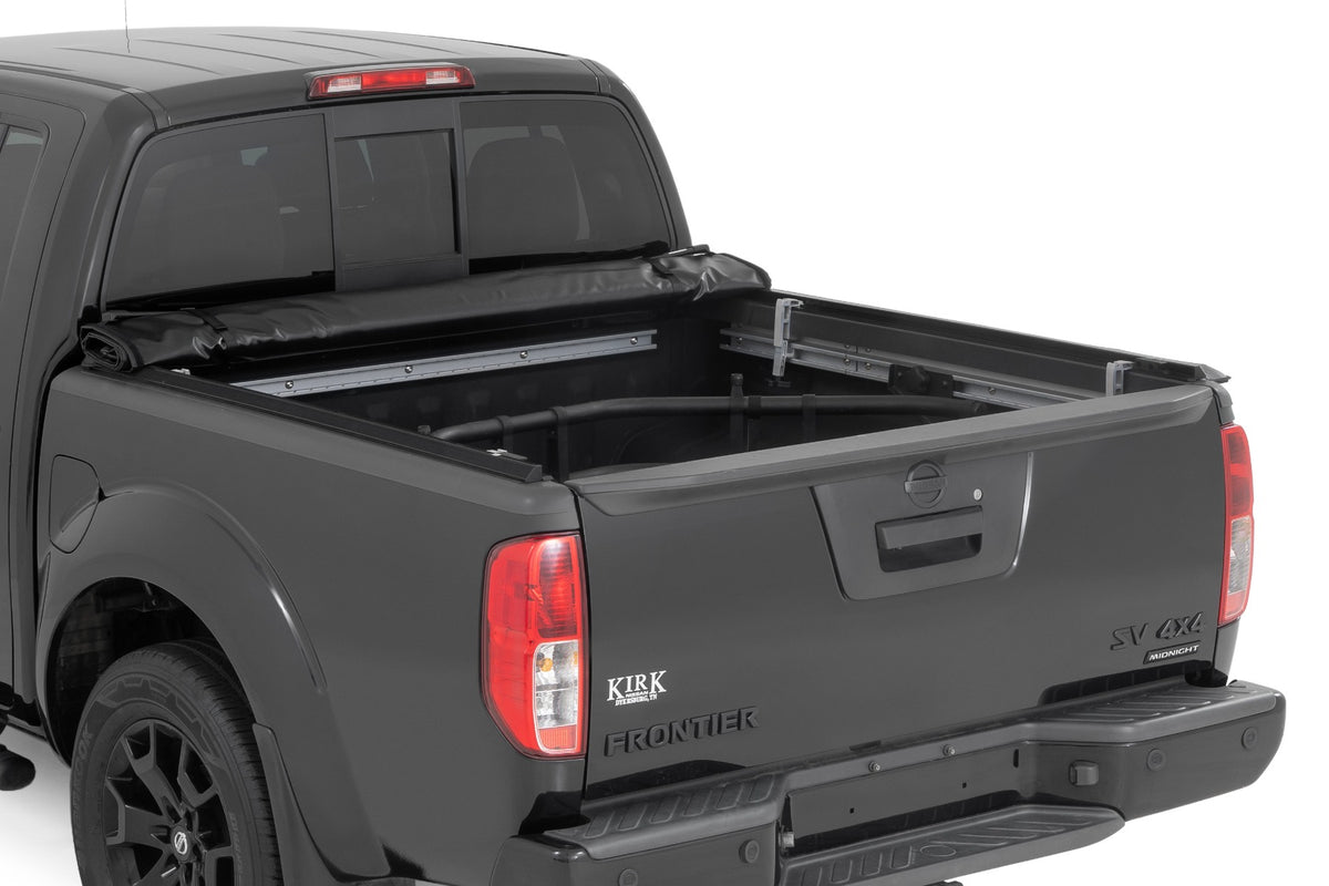 Rough Country Soft Roll Up Bed Cover 5' Bed | Nissan Frontier 2WD/4WD (2005-2021)