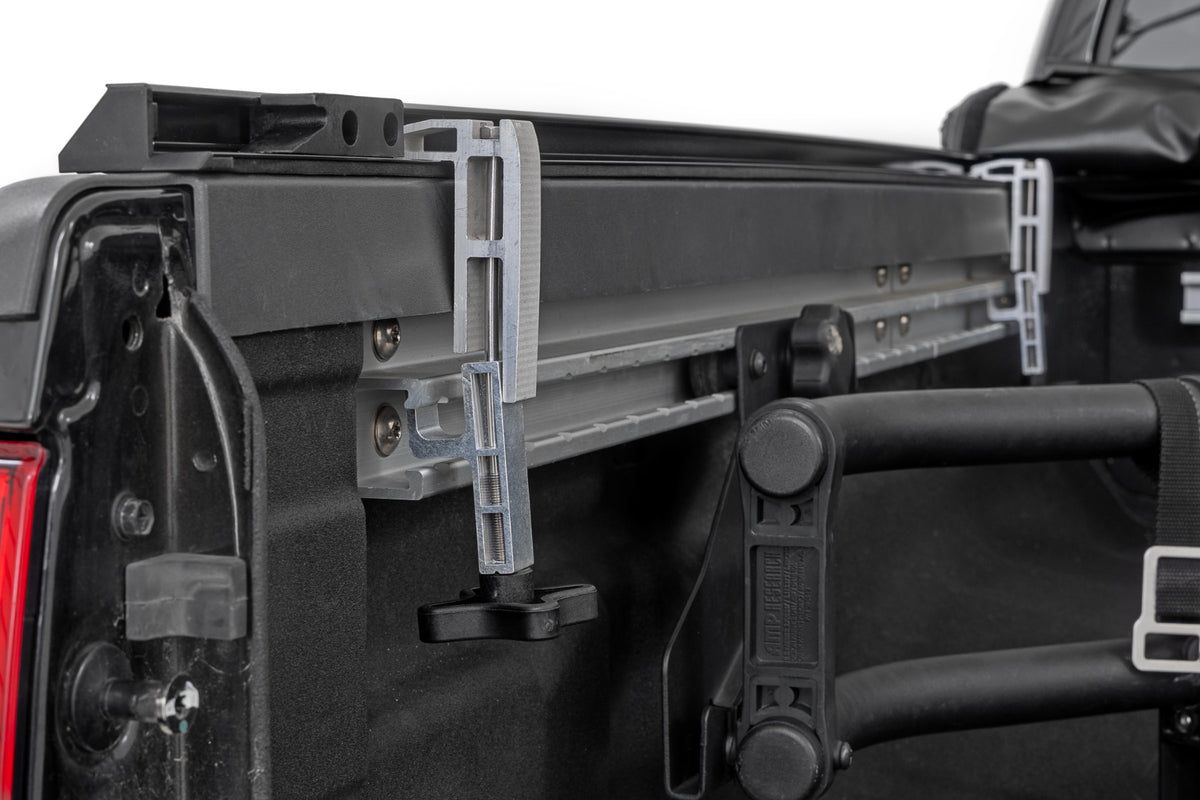 Rough Country Soft Roll Up Bed Cover 5' Bed | Nissan Frontier 2WD/4WD (2005-2021)