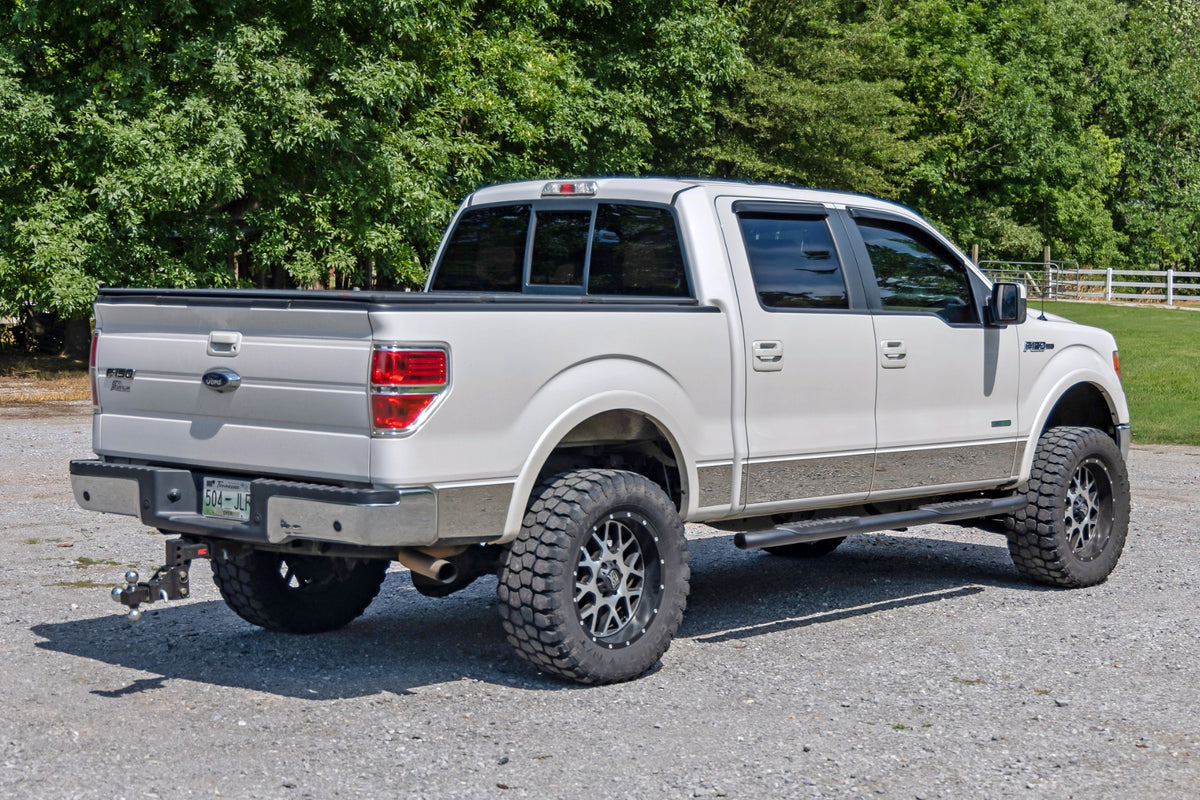 Rough Country Oval Nerf Step Crew Cab | Black | Ford F-150 2WD/4WD (2009-2014)