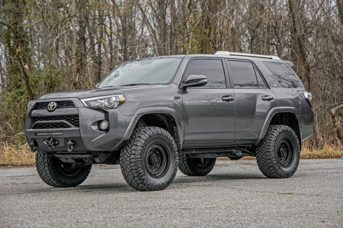 Rough Country 3 Inch Lift Kit | Toyota 4Runner (10-24)