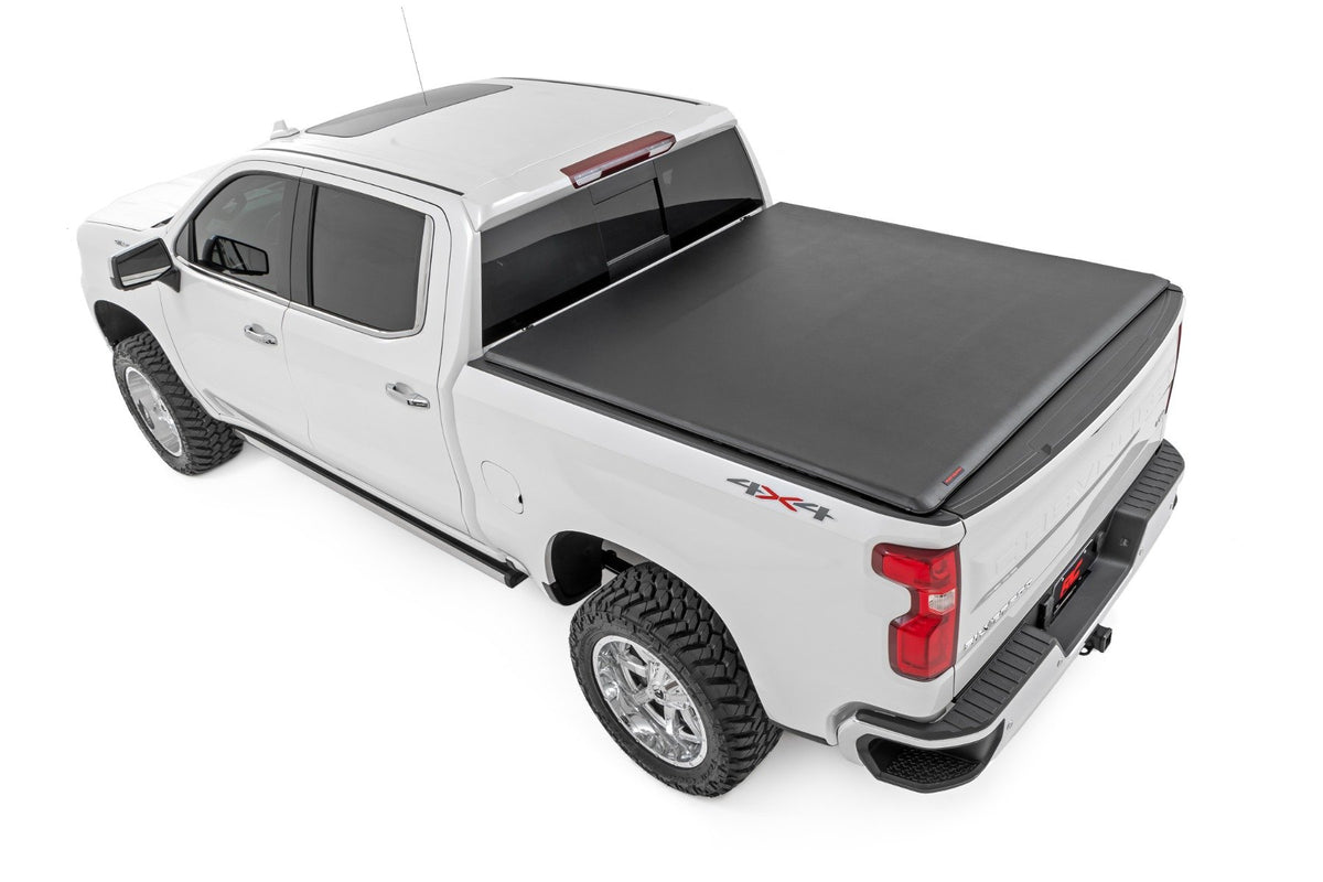 Rough Country Soft Roll Up Bed Cover | Chevy/GMC Sierra 1500 (19-26)/Silverado 1500 (19-26)