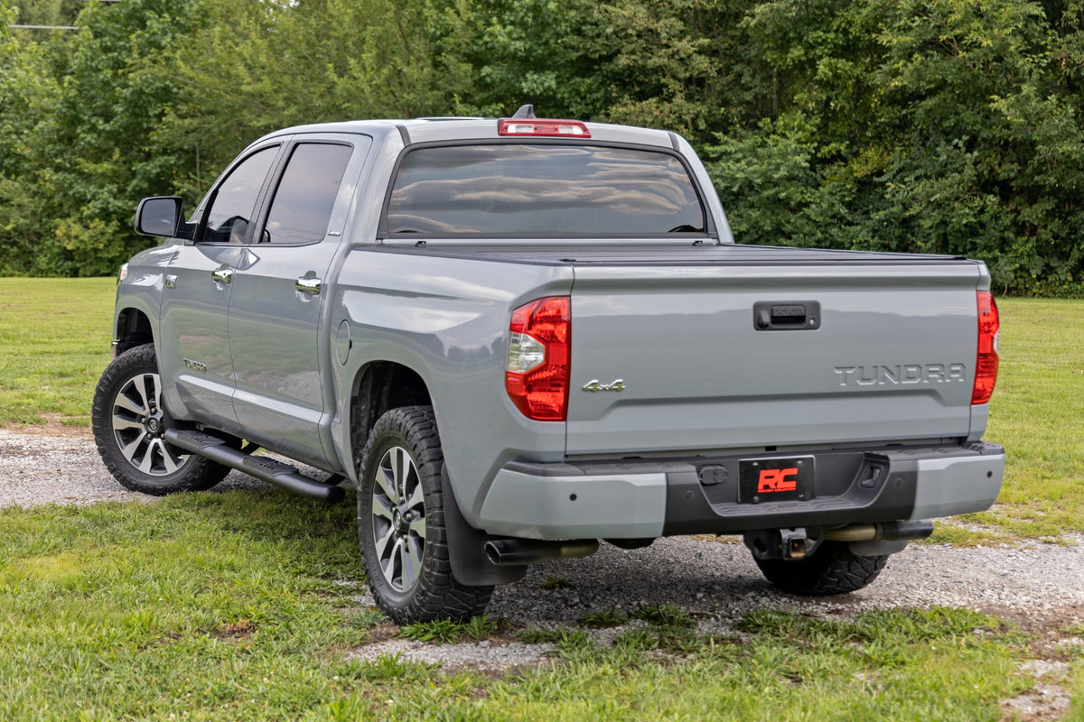 Rough Country Oval Nerf Step Crew Cab | Black | Toyota Tundra 2WD/4WD (2007-2021)