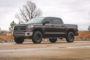 Rough Country TR2 Running Boards CrewMax | Toyota Tundra 2WD/4WD (2007-2021)