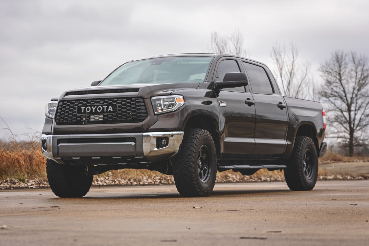 Rough Country TR2 Running Boards CrewMax | Toyota Tundra 2WD/4WD (2007-2021)