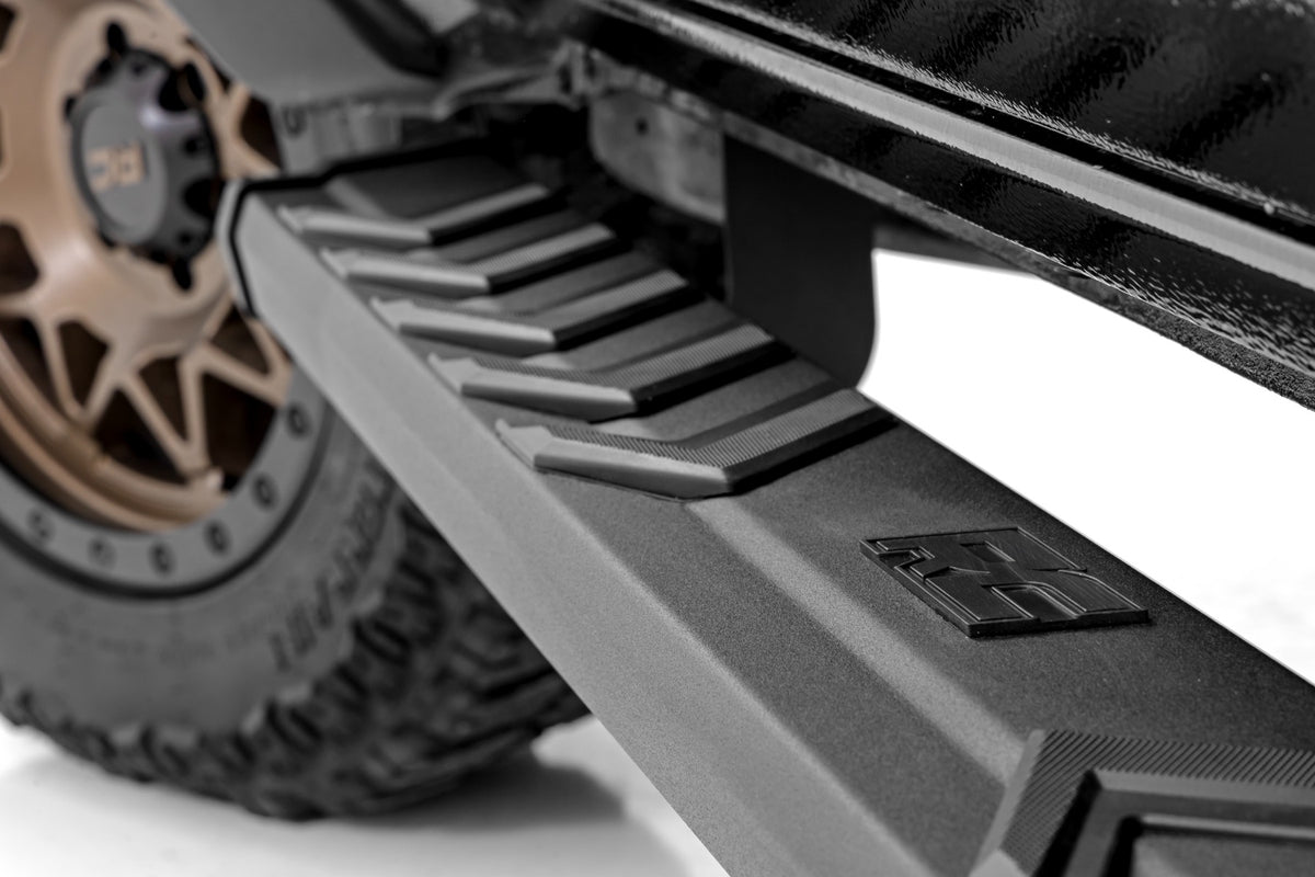 Rough Country BA2 Running Boards Side Step Bars | Toyota 4Runner 2WD/4WD (2025-2026)