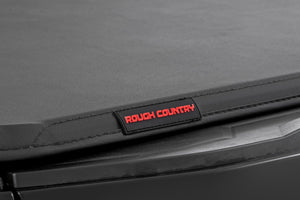 Rough Country Soft Tri-Fold Bed Cover 5' Bed | Chevy/GMC Canyon/Colorado 2WD/4WD (23-26)