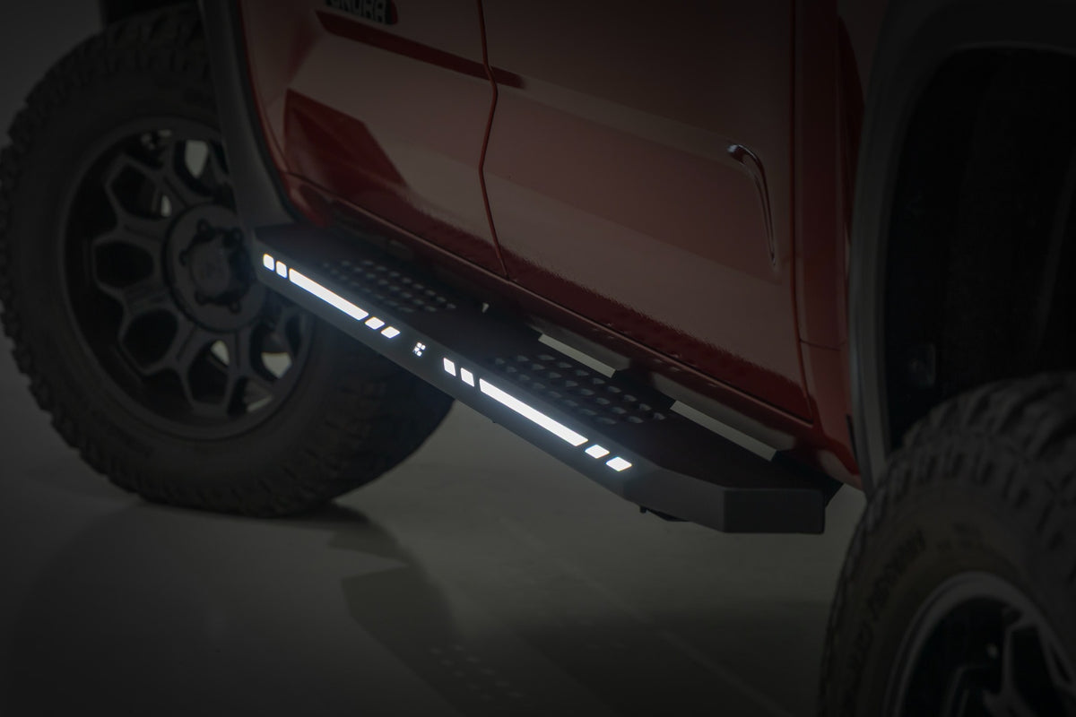 Rough Country AC2 Running Boards Amber/White | CrewMax | Toyota Tundra 2WD/4WD (22-26)