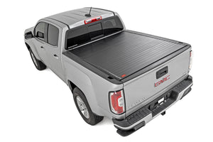 Rough Country Hard Roll Up Bed Cover 5' Bed | Chevy/GMC Canyon/Colorado 2WD/4WD (15-22)