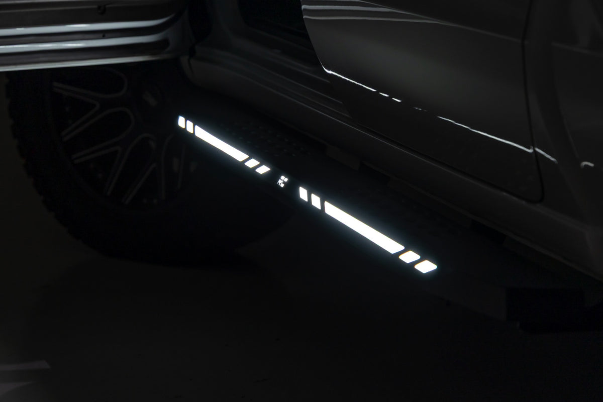 Rough Country AC2 Running Boards Amber/White | Crew Cab | Chevy/GMC 1500/2500HD/3500HD (19-26)