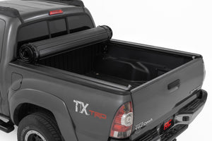 Rough Country Hard Roll Up Bed Cover 5' Bed | Toyota Tacoma 2WD/4WD (2005-2015)