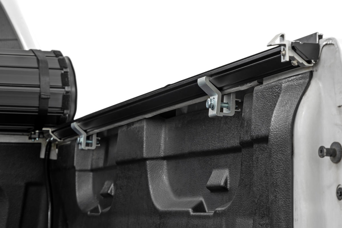 Rough Country Hard Roll Up Bed Cover | Chevy/GMC Sierra/Silverado 1500 (07-13)