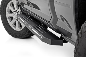 Rough Country AC2 Running Boards Amber/White | Crew Cab | Ram 1500 (19-26)/1500 TRX (21-24)