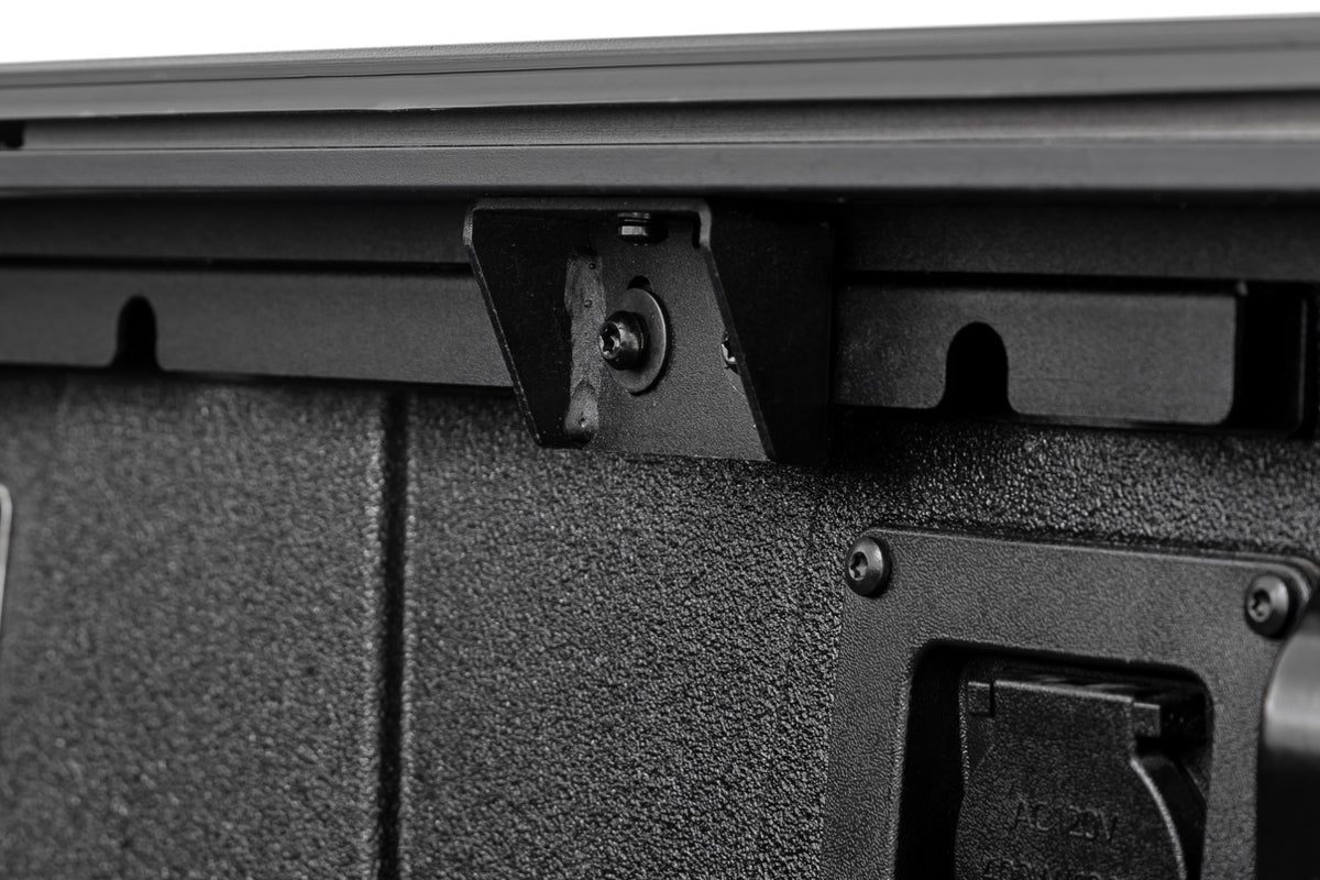 Rough Country Manual Retractable Bed Cover 5'7