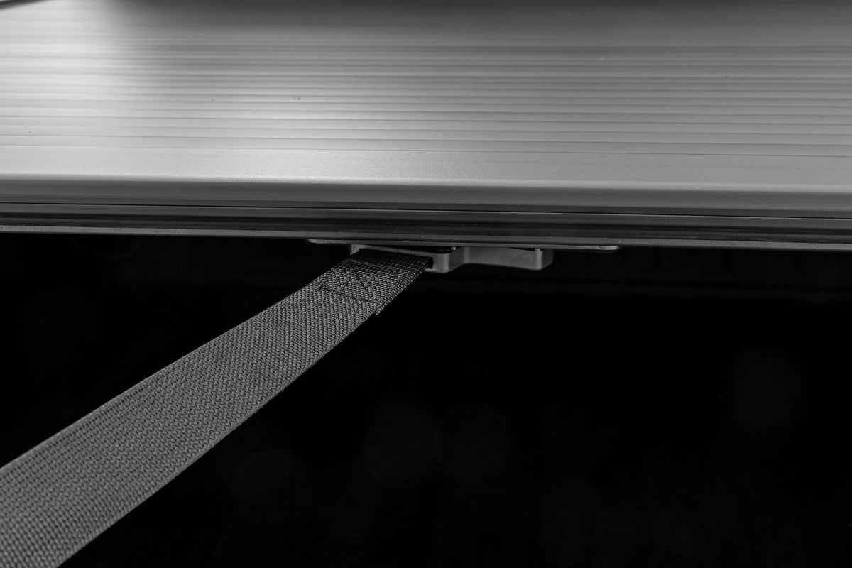 Rough Country Manual Retractable Bed Cover 5'7