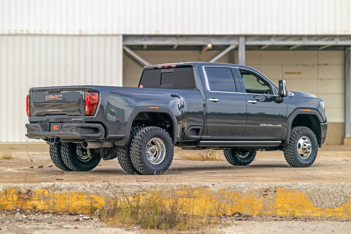 Rough Country 3 Inch Lift Kit Dually | Chevy/GMC Sierra 3500 HD/Silverado 3500 HD 2WD/4WD (20-26)