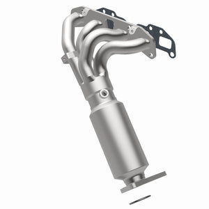 MagnaFlow Direct Fit Catalytic Converter 05-13 Nissan Frontier 2.5L