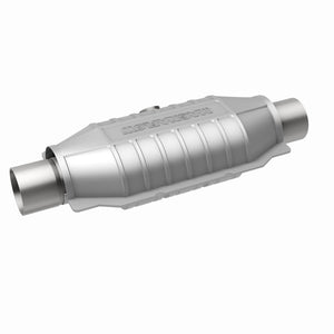 MagnaFlow Universal Catalytic Converter 2.25 inch Midbed O2 Rear CA