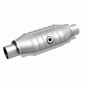 MagnaFlow Universal Catalytic Converter 2.50 Mid O2 Rear