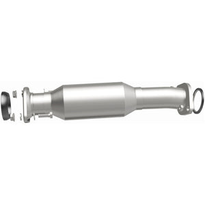 MagnaFlow Direct Fit Catalytic Converter 06-07 Mazda 6 2.3L OEM Underbody