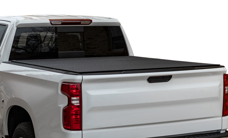 Access 2023+ GM Colorado/Canyon 5ft Bed LOMAX Professional Series Cover - Diamond Plate