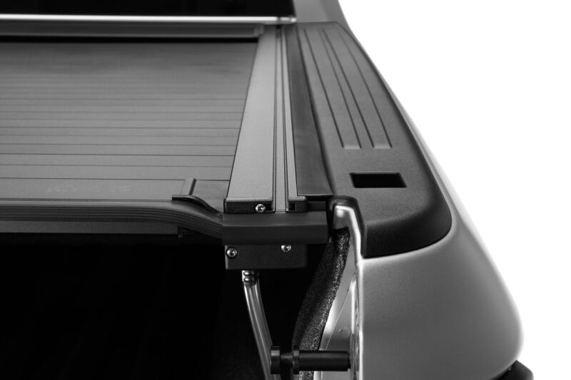 RealTruck 2017-2026 Ford Super Duty F-250/F-350 6ft 10in FlushFit Retractable Cover