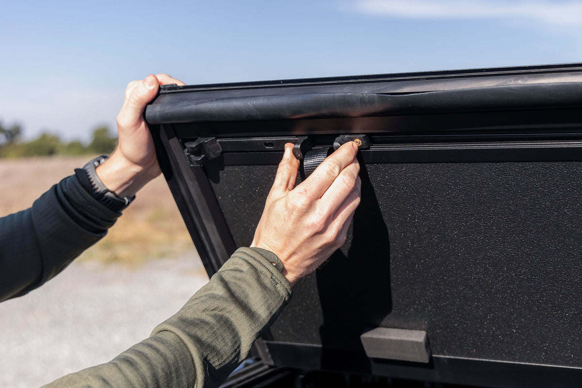 Rough Country Hard Tri-Fold Flip Up Bed Cover | Chevy/GMC Canyon/Colorado (15-26)