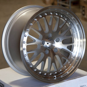 Circuit Performance CP21 Silver/Machined 5x114.3 | 18x9.5 | +20mm / 6.04
