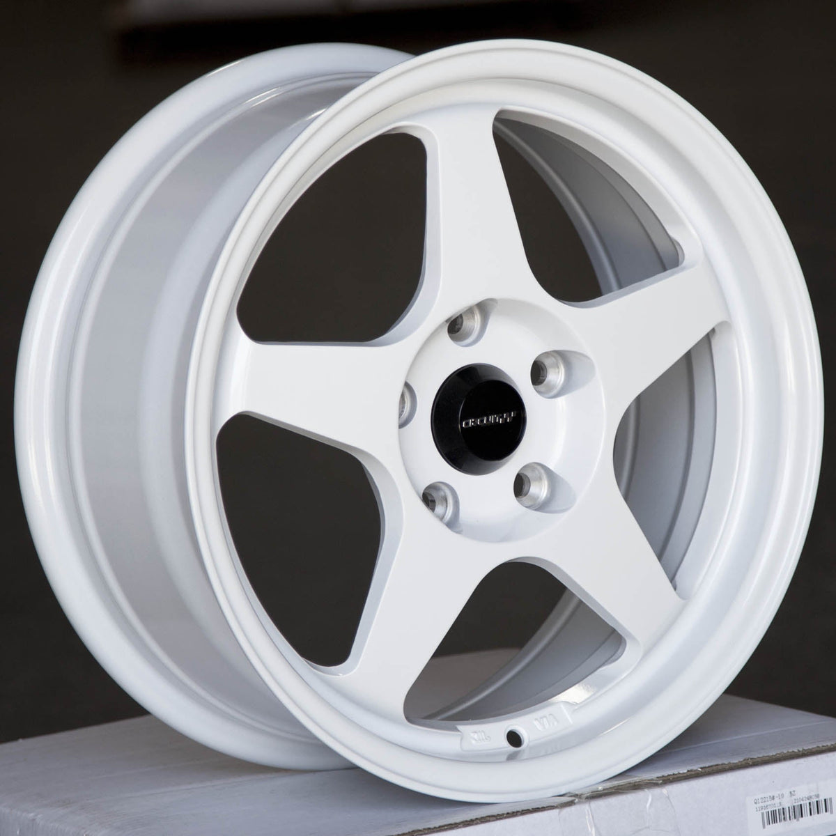 Circuit Performance CP22 Gloss White 5x114.3 | 16x7 | +35mm / 5.38
